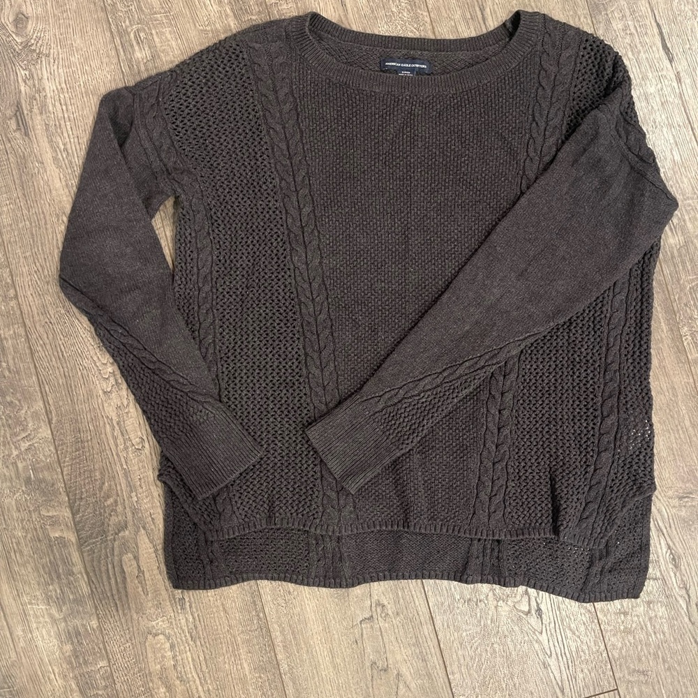 🐨NWOT American Eagle Sweater🐨